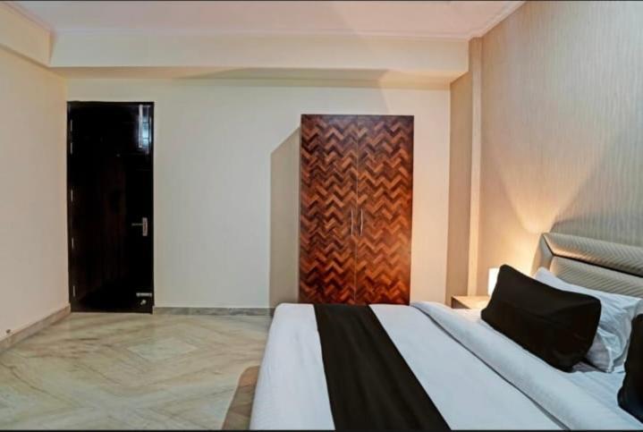 Savanna - A Boutique Stay Noida Exteriör bild